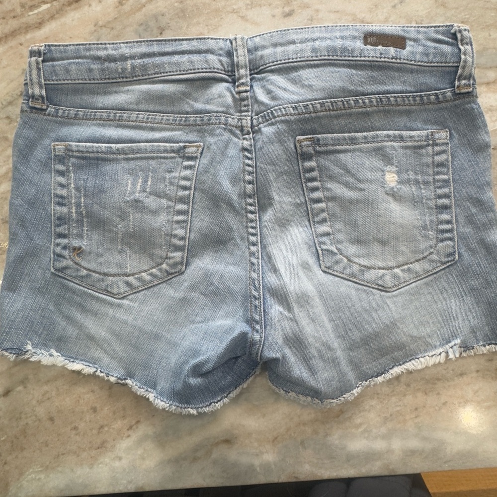 Jean short - Picture 2 of 3